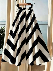 GlowEve CURVE Plus-Size Women's Autumn Collection: Elegant Skirts, A-Line Skirts, Wedding & Party Skirts, Halloween Costumes, Black Skirts,Suitable For DailyCommute - Black and White - View 2