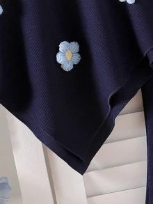 SHEIN 女童2件套，3D貼花裝飾長袖不對稱下擺上衣 + 仿皮草拼接喇叭褲，棕色羅紋針織，嬰兒生日秋季穿搭 - 藏蓝色 - 查看 6