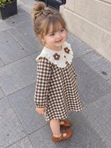 SHEIN Vintaside Kids 女嬰長袖可愛百搭灰色卡其色圖案洋裝褲裝襯衫 秋冬款 - 咖啡棕 - 查看 1