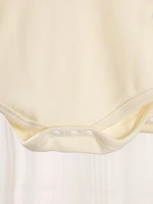 SHEIN 4件裝新生兒男嬰女嬰連身衣 家庭套裝 基本款白色純色長袖肩開襟羅馬式連身衣 抓絨布料 秋冬款 - 米色 - 查看 5