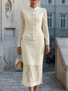 SHEIN PariChic 夏季女款優雅套裝,蕾絲開襟,適合派對晚餐、婚禮、生日、外出、仙女風、正式商務、畢業典禮,經典白色花卉套裝 - 杏色 - 查看 4
