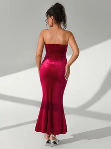 Cheriluna Maternity Maternity Photography Dress, Strapless, Bow Accent, Flared Mermaid Hem, Velvet Fabric - Burgundy - View 3