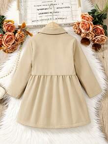 SHEIN Playful Pals 秋冬女童 4-8歲 卡其色翻領長袖開襟外套，對比色抓絨內裡，時尚休閒，百搭百搭，適合學校、購物、外出等多種場合 - 卡其色 - 查看 4