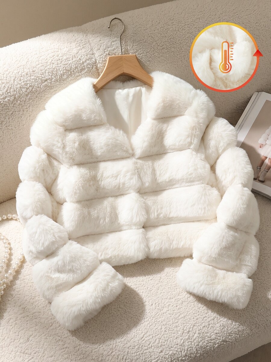 SHEIN Elladie kids 1件女童冬季新款返校新年奶油白色柔軟奢華公主風厚款人造兔毛大衣,橫條拼接設計,大翻領前扣短版長袖款,適合生日派對、拜訪親戚、店鋪拍照、日常購物,女童氣質假日外套 - 米色 - 查看 1