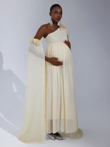 Cheriluna Maternity 3D Floral Elegant & Flowing Maternity Photoshoot Dress - Apricot - View 4