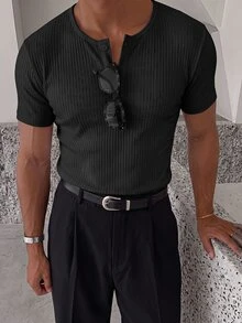 ESTAVOR Camiseta de manga corta con media tapeta de botones y textura acanalada versátil de moda para hombres - Negro - Ver 2