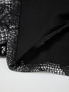Mistrie Jaket Pendek Wanita Seksi dengan Motif Buaya Timbul dan Kancing Bentuk Katak - Hitam - View 9