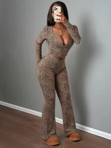 Slaydiva 2pcs Women Sexy Casual Leopard Print Fitted Top & Flare Pants Set - Multicolor - View 7