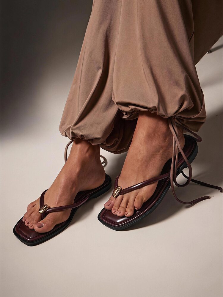 Hauture Women's Square Toe Gold-Accent Minimalist Rolled-Edge Soft-Cushion Pu Coffee Flip-Flops – Refined, Clean & Effortlessly Chic Summer Shoes - Brown - View 2