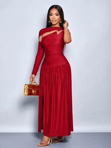 SOLERSUN Women's Dark Red One Shoulder Maxi Dress Cutout Neck Long Sleeve Ruched Waist Side Split Evening Party Dinner Autumn Sexy - Red - View 4