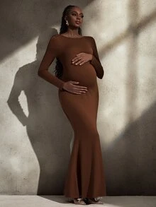 Cheriluna Maternity 纯色露背珍珠装饰超长鱼尾下摆长袖紧身孕妇拍照连衣裙 - 棕色 - 查看 3