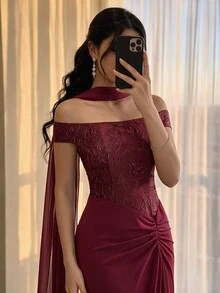 Modelyn فستان سهرة رسمي للنساء بتصميم جاكار مطوي وذيل سمكة (أسلوب حرفية ثقيلة) - عنابي اللون - مشاهدة 3