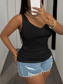 Slaydiva Plus Size Women Basic Casual V-Neck Camisole Tank Top, White Black - Black - View 5