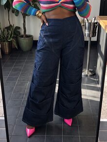 Slaydiva Plus Size Women's Jeans, Dark Blue High Waist Ruched Stacked Wide Leg Denim Pants Fall - Blue - View 9