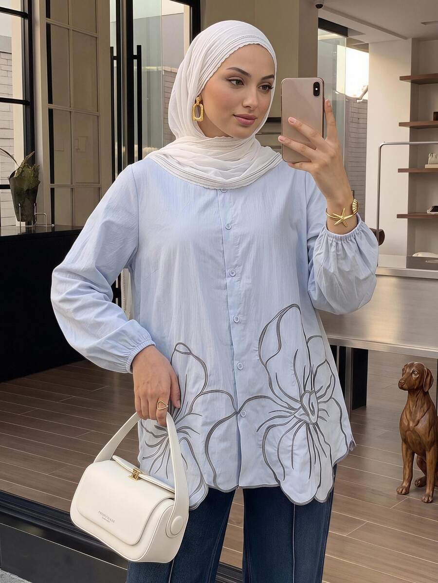 Solavon قميص نسائي مطرز للعطلات بصف واحد من الأزرار وحافة غير متماثلة - الأزرق - مشاهدة 1