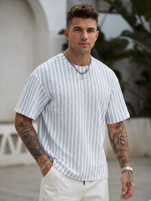 Manfinity CasualCool 男士大尺碼紋理條紋圓領寬鬆休閒短袖T恤 - 灰色 - 查看 1