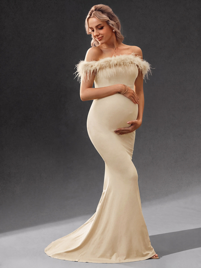 Cheriluna Maternity Maternity Photoshoot Dress/Elegant Party Dress/Baby Shower Dress - Off-Shoulder Faux Feather Collar Fitted Mermaid Maxi Dress