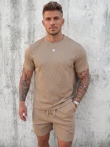 Manfinity CasualCool Men's Geometric Jacquard Fabric Short Sleeve Crew Neck T-Shirt Drawstring Shorts Set, Khaki Summer Casual Streetwear Vacation Minimalist Business Rave - Khaki - View 1