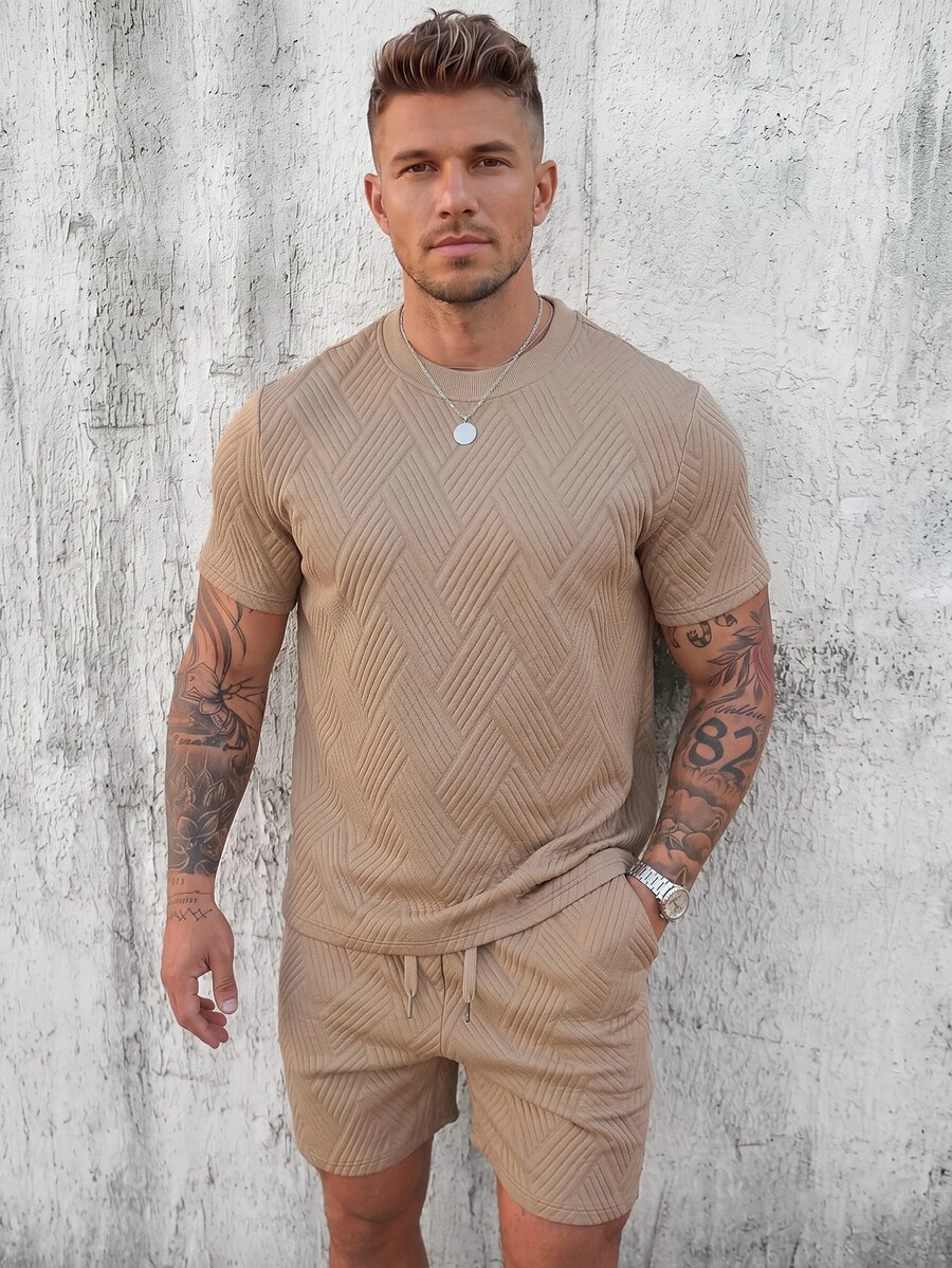 Manfinity CasualCool Men's Geometric Jacquard Fabric Short Sleeve Crew Neck T-Shirt Drawstring Shorts Set, Khaki Summer Casual Streetwear Vacation Minimalist Business Rave - Khaki - View 1