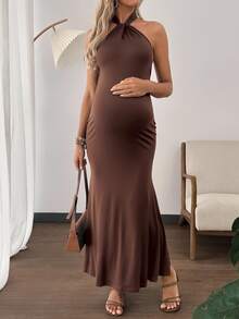 Cheriluna Maternity 孕妇纯色鱼尾下摆修身优雅挂脖连衣裙孕妇装 - 棕色 - 查看 6