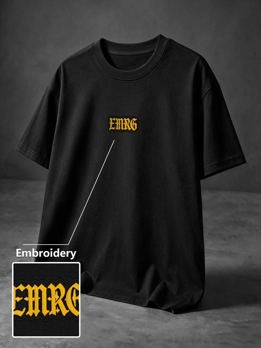 Manfinity EMRG 男士純黑色短袖T恤,哥德風EMRG字母刺繡印花短袖,Y2K街頭風復古上衣 - 黑色 - 查看 1