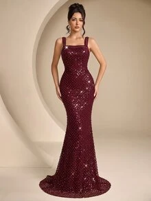 Coutiva Elegant Sequined (Heavy-Weave) Square Neckline, Backless Design With Pearl Details, And Mermaid-Styl - Burgundy - View 4