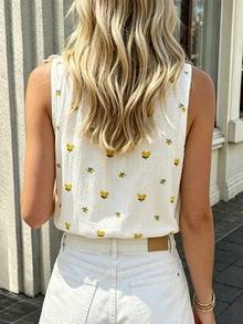 SHEIN PariChic ملابس علوية نسائية بدون أكمام بطبعة زهور ربيعية/صيفية وياقة واقفة برباط، أبيض وأصفر، ستايل كوتج كور بوهيمي منعش وعصري للعطلات - أبيض - مشاهدة 7