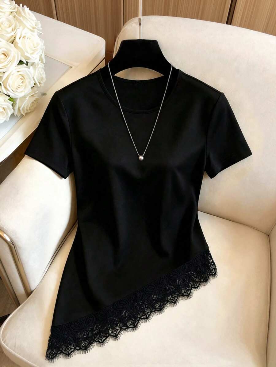 Ritzy Row Plus Size Asymmetrical Hem Contrast Lace Short Sleeve Top, Casual Everyday Short Sleeve Blouse, Suitable For Daily Casual Gatherings - Black - View 1