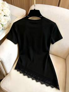 Ritzy Row Plus Size Asymmetrical Hem Contrast Lace Short Sleeve Top, Casual Everyday Short Sleeve Blouse, Suitable For Daily Casual Gatherings - Black - View 2