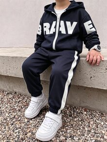 小男孩字母印花拉鍊連帽外套與側條紋鬆緊袖口長褲 2件式休閒運動套裝，柔軟舒適面料，時尚版型 - 藏蓝色 - 查看 1