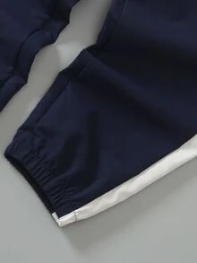 小男孩字母印花拉鍊連帽外套與側條紋鬆緊袖口長褲 2件式休閒運動套裝，柔軟舒適面料，時尚版型 - 藏蓝色 - 查看 6