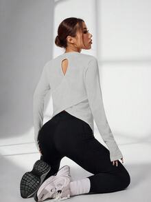 SHEIN Sports 纯色交叉包裹镂空后背运动 T 恤 - 淺灰色 - 查看 11