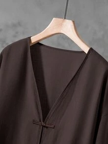 SHEIN LUNE CURVE 大尺碼青蛙鈕扣長袖襯衫與休閒長褲兩件套 - 咖啡棕 - 查看 5