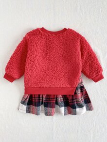 SHEIN Playful Pals 2件組女嬰衛衣裙套裝，可愛甜美鮮紅熊貼布，毛茸茸格紋長袖圓領加厚雪尼爾，適合冬季秋季節日派對 - 紅色 - 查看 2