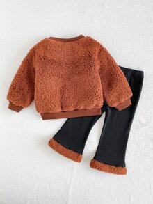 SHEIN Playful Pals 女嬰幼童女童上衣褲套裝，可愛甜美棕黑毛絨熊貼布蝴蝶結羅紋長袖圓領加厚派對冬季節日毛絨款 - 棕色 - 查看 3