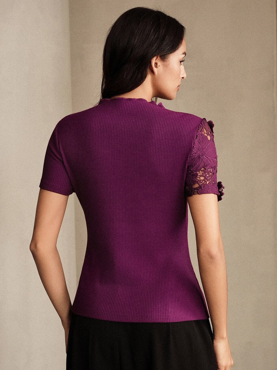 Anewsta Elegant Women's Purple Round Neck Short Sleeve T-Shirt With Contrast Lace Detail Medium Stretch Fabric Regular Length