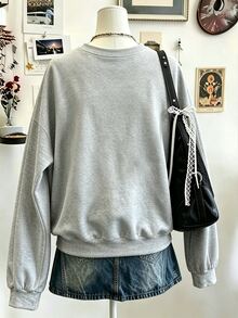 Collagica Collagica 秋季氛圍感恩節蝴蝶結南瓜刺繡落肩休閒運動衫，感恩節刺繡運動衫，感恩節雪尼爾紗線運動衫，基督教禮物客製化個性化秋季運動衫，秋季運動衫時尚禮物，南瓜香料秋季運動衫 - 淺灰色 - 查看 2
