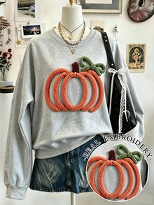 Collagica Collagica 秋季氛圍感恩節蝴蝶結南瓜刺繡落肩休閒運動衫，感恩節刺繡運動衫，感恩節雪尼爾紗線運動衫，基督教禮物客製化個性化秋季運動衫，秋季運動衫時尚禮物，南瓜香料秋季運動衫 - 淺灰色 - 查看 1