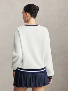 Activina Sweatshirt Olahraga Bordir Huruf Patchwork Blok Warna, Lapisan Bulu, Sweatshirt dengan Finishing Halus - Lembut di Kulit dan Hangat untuk Tenis dan Olahraga - Putih - View 2