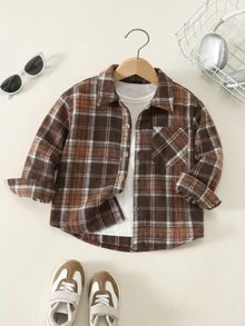 SHEIN 兒童小男孩休閒學院風格紋翻領貼袋鈕扣式寬鬆梭織襯衫，適合通勤、上學、日常休閒、度假、旅行、運動，四季皆宜 - 棕色 - 查看 1