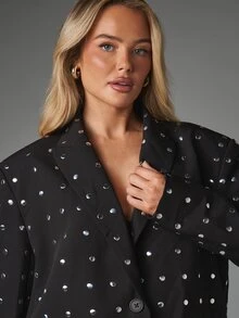 MISSGUIDED بليزر أسود فضفاض مع زخرفة معدنية فضية على كامل القطعة، ياقة طية، إغلاق بأزرار، مناسب للحفلات والسهرات والعطلات - الأسود - مشاهدة 4
