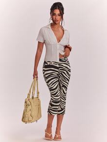 SHEIN BAE Women's Fashion Zebra Print Button Decor Capri Pants,Thanksgiving,Holiday Party, - Black and White - View 7