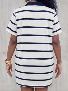 Slaydiva Plus Size Korean Style Minimalist Striped Colorblock Short Sleeve Dress - Navy Blue - View 2