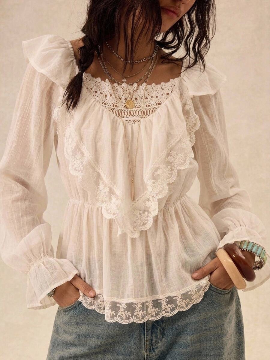 Easelle Blus Wanita Motif Renda Patchwork Romantis Gaya Bohemian Vintage yang Mengencangkan Pinggang - Putih - View 1