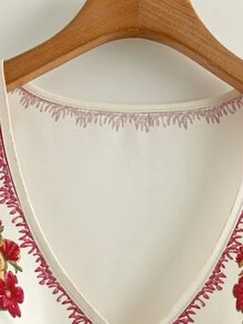SHEIN LUNE CURVE [印花設計] 大尺碼女款花卉印花前綁帶休閒背心，適合度假 - 米色 - 查看 7