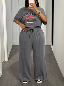 Slaydiva Plus Size Women 2pcs/Set Casual Street Style Short Tee And Loose Sweatpants - Grey - View 4