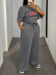 Slaydiva Plus Size Women 2pcs/Set Casual Street Style Short Tee And Loose Sweatpants - Grey - View 5
