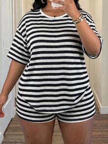 Slaydiva Plus Size Casual Modest Business Black And White Colorblock Round Neck Short Sleeve T-Shirt And Shorts 2pcs Set Vacation Summer Date Night Brunch - Black and White - View 7