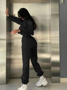 Zolique 巴黎极简主义数码印花休闲舒适百搭女士两件套运动衫和裤子套装，带保暖内衬 - 黑色 - 查看 3