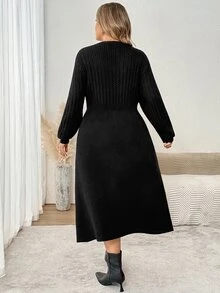 SHEIN CURVE+ Gaun Sweater Rajut Panjang Kasual Ukuran Besar Warna Polos dengan Pinggang Terikat, Musim Gugur/Dingin - Hitam - View 4